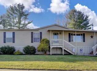 11 Beechwood Dr, Dillsburg, PA 17019