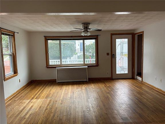 5th image of 239 Summer St
