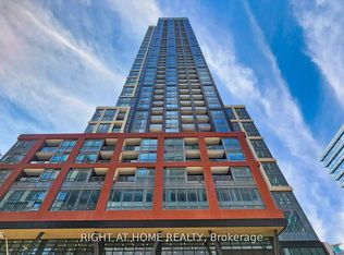 108 Peter St #3815, Toronto, ON M5V0W2