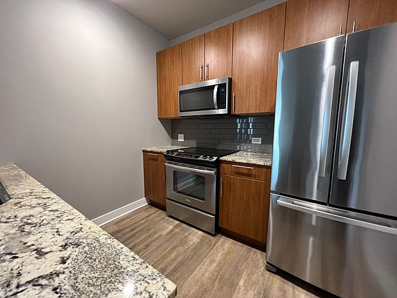 4th image of 35 W Ohio St #1807