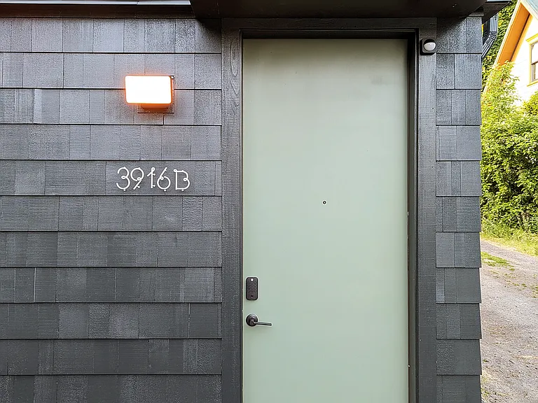 3916 N Missouri Ave #B — Photo 12