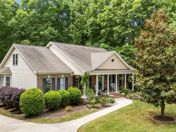 120 Georgetown Woods Dr, Youngsville, NC 27596