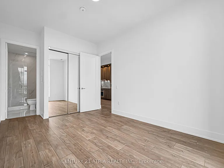 858 Dupont St #Penthouse 19 — Photo 27