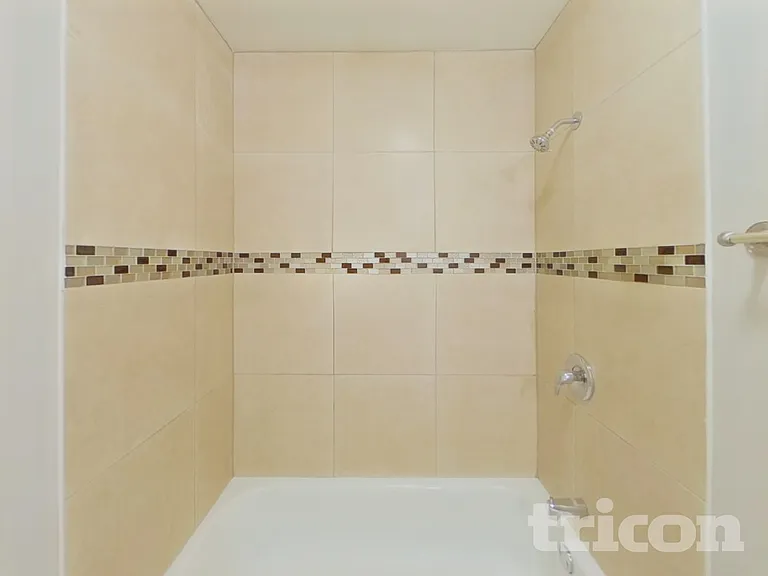 8717 Timbercrest Cir — Photo 9