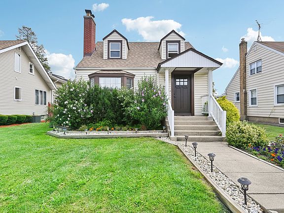2nd image of 3849 N Pioneer Ave