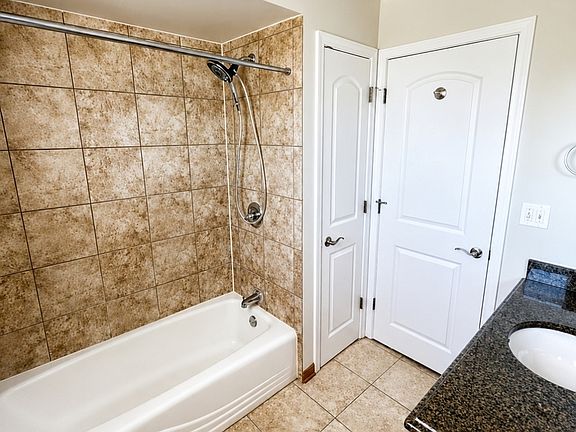 4th image of 7545 W Belden Ave #7