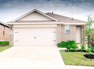 1221 Nursery Dr, Forney, TX 75126