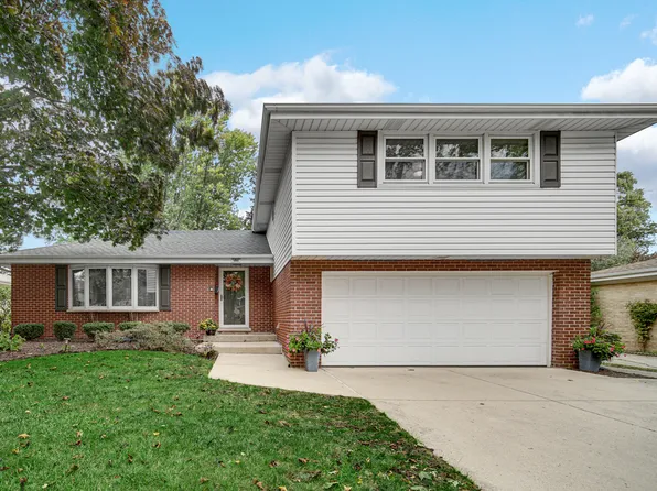 529 Birch St, Itasca, IL 60143