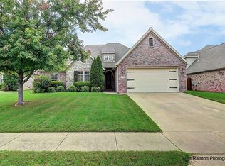 1711 W Berkeley Ave, Rogers, AR 72758