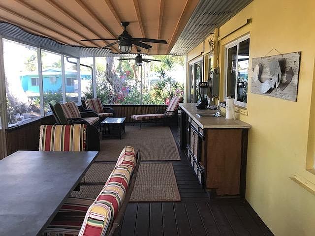 2nd image of 251 S Bay Harbor Dr