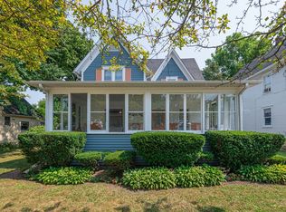 622 N 6th St, Dekalb, IL 60115