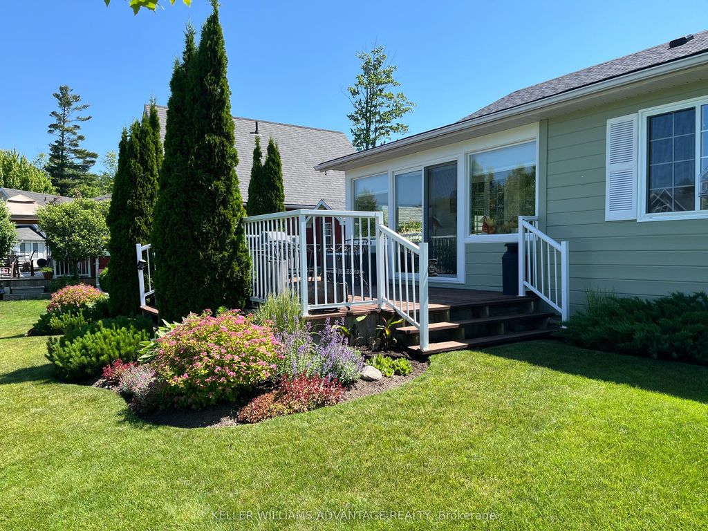 48 Madawaska Trl, Wasaga Beach, ON - View 6
