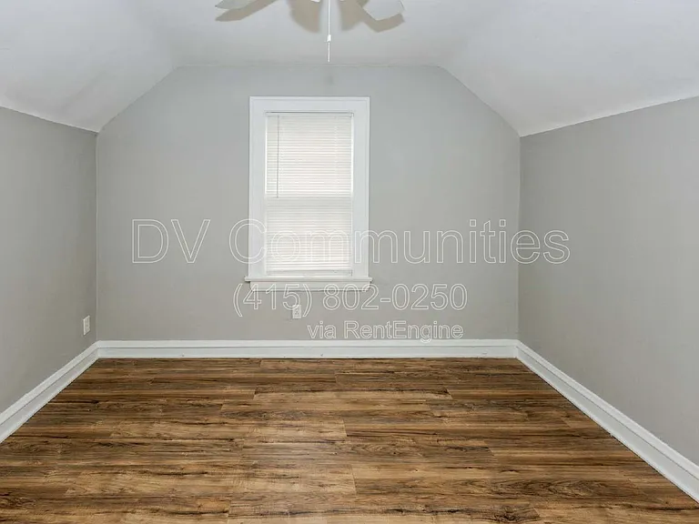 3579 Riedham Rd #UP — Photo 16