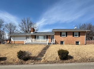 5717 Twickingham Ct, Evansville, IN 47711