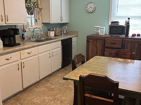 5th image of 124 Joyce Ln
