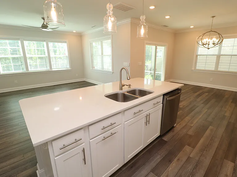 2936 Baronial St — Photo 13