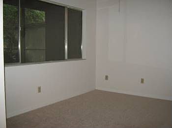 3rd image of 481 Oak Haven Dr