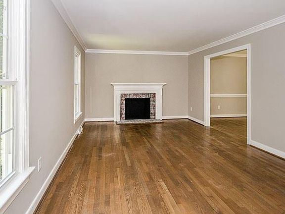 5th image of 11033 Sugarloaf Dr