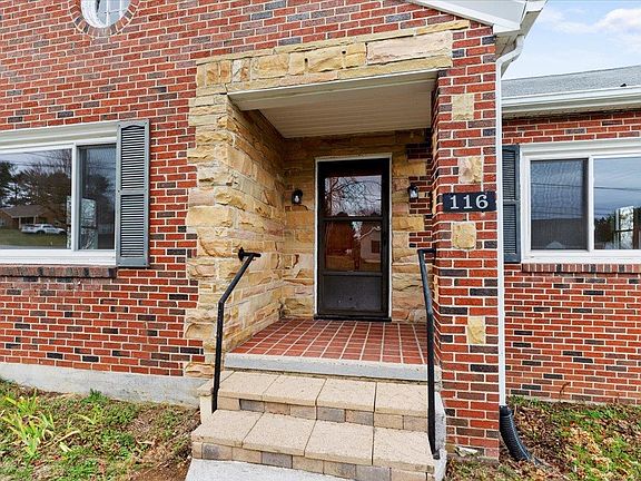 2nd image of 116 Ellett Dr SE