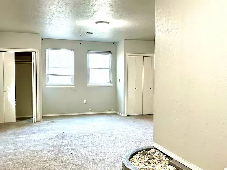 1807 Comanche St NW — Photo 25