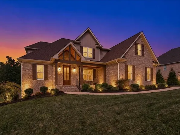 1102 Haniel Dr, Summerfield, NC 27358