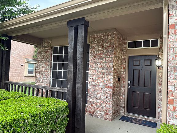 3rd image of 11762 Creekwood Dr