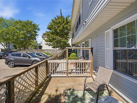 4th image of 906 Donald Way