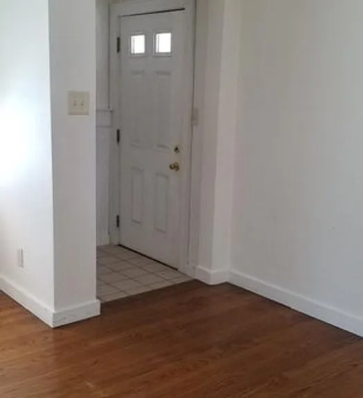 6015 N Shoreland Ave #3 — Photo 5