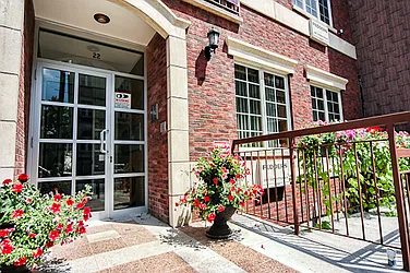 22 Monitor Street in Williamsburg