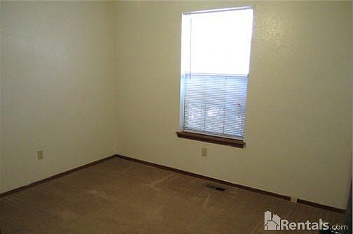 5th image of 12505 Whispering Hollow Dr