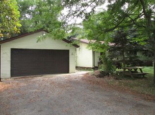 8S251 Barnes Rd, Aurora, IL 60506