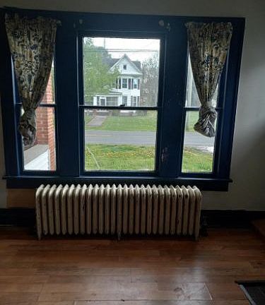 3rd image of 15237 King St