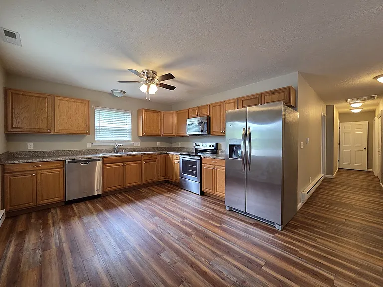 110 Felmet St #2A — Photo 10