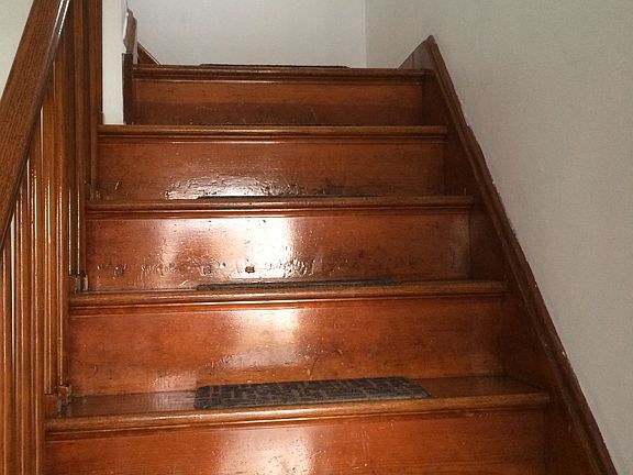 2nd image of 435 Leon Ave