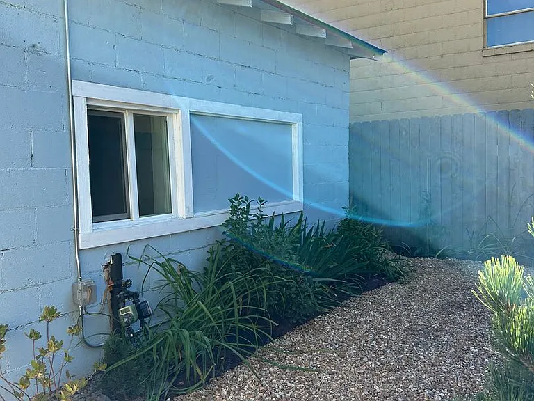 218 SW 7th St — Photo 3