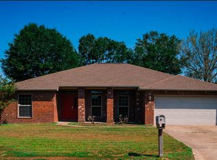 6586 Fall St, Milton, FL 32570