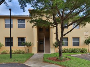 4133 Bellasol Cir APT 311, Fort Myers, FL 33916