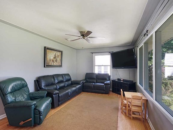 4th image of 3525 Senora Ave SE