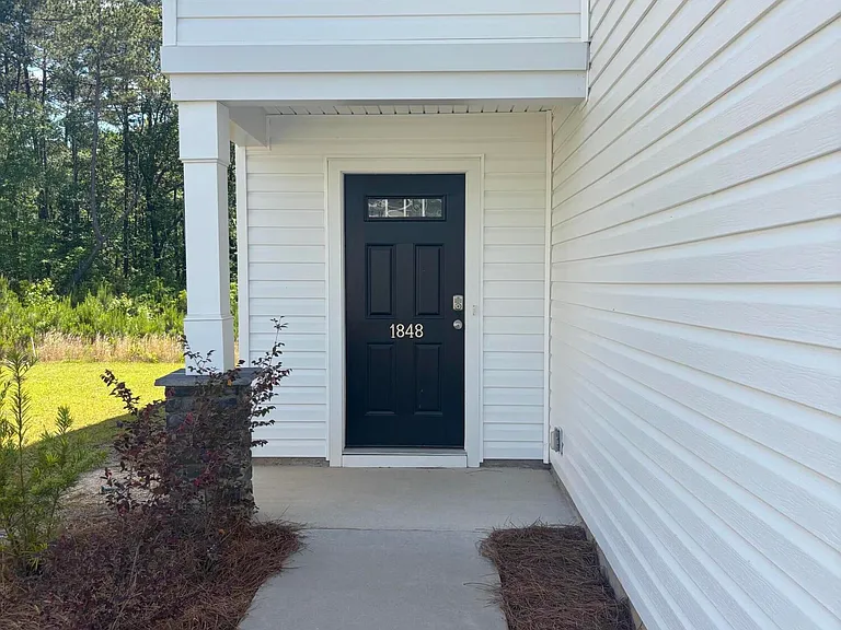 1848 Lacebark Dr — Photo 2