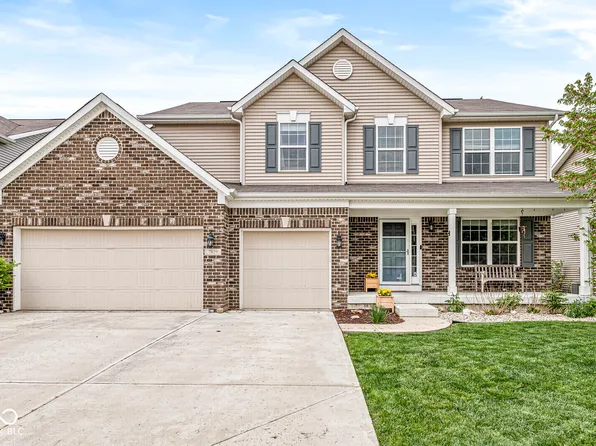 7829 Hedgehop Dr, Zionsville, IN 46077