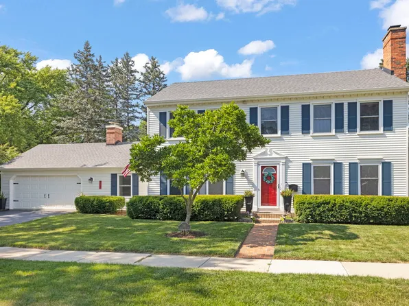 541 Burning Tree Ln, Naperville, IL 60563