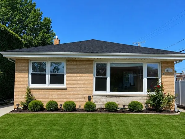 8344 Kedvale Ave, Skokie, IL 60076