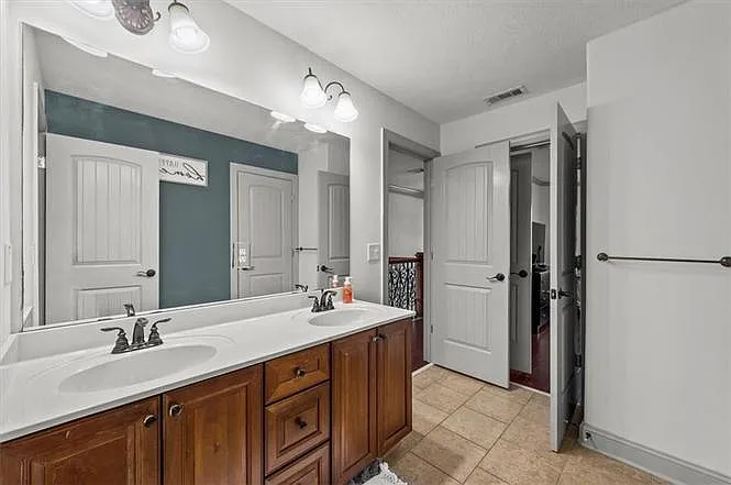1300 Del Mar Club Dr — Photo 17
