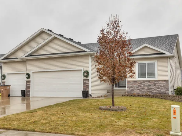 303 7th St NE, Bondurant, IA 50035