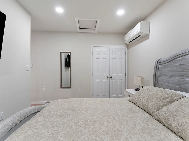 2 Webster Ct — Photo 15