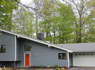 18 Neosha Rd, Highland Lakes, NJ 07422