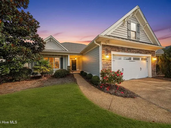 2202 E Oak Bridge Drive NE, Leland, NC 28451