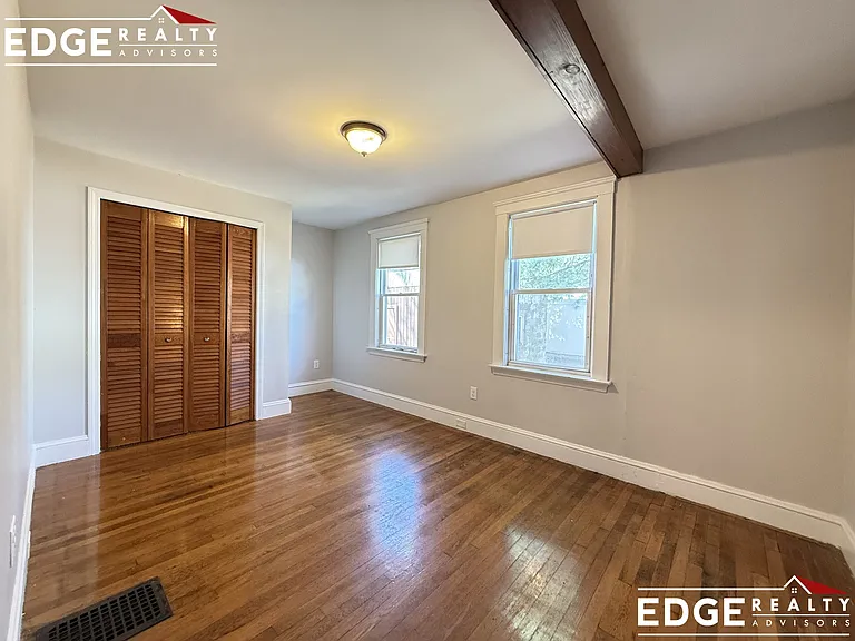 39 Foster St #1 — Photo 6