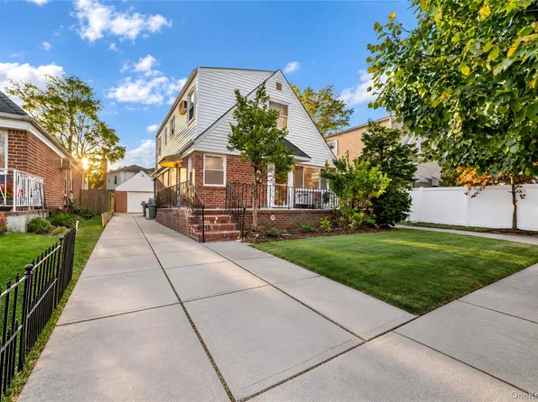 77-10 252nd Street, Bellerose, NY 11426