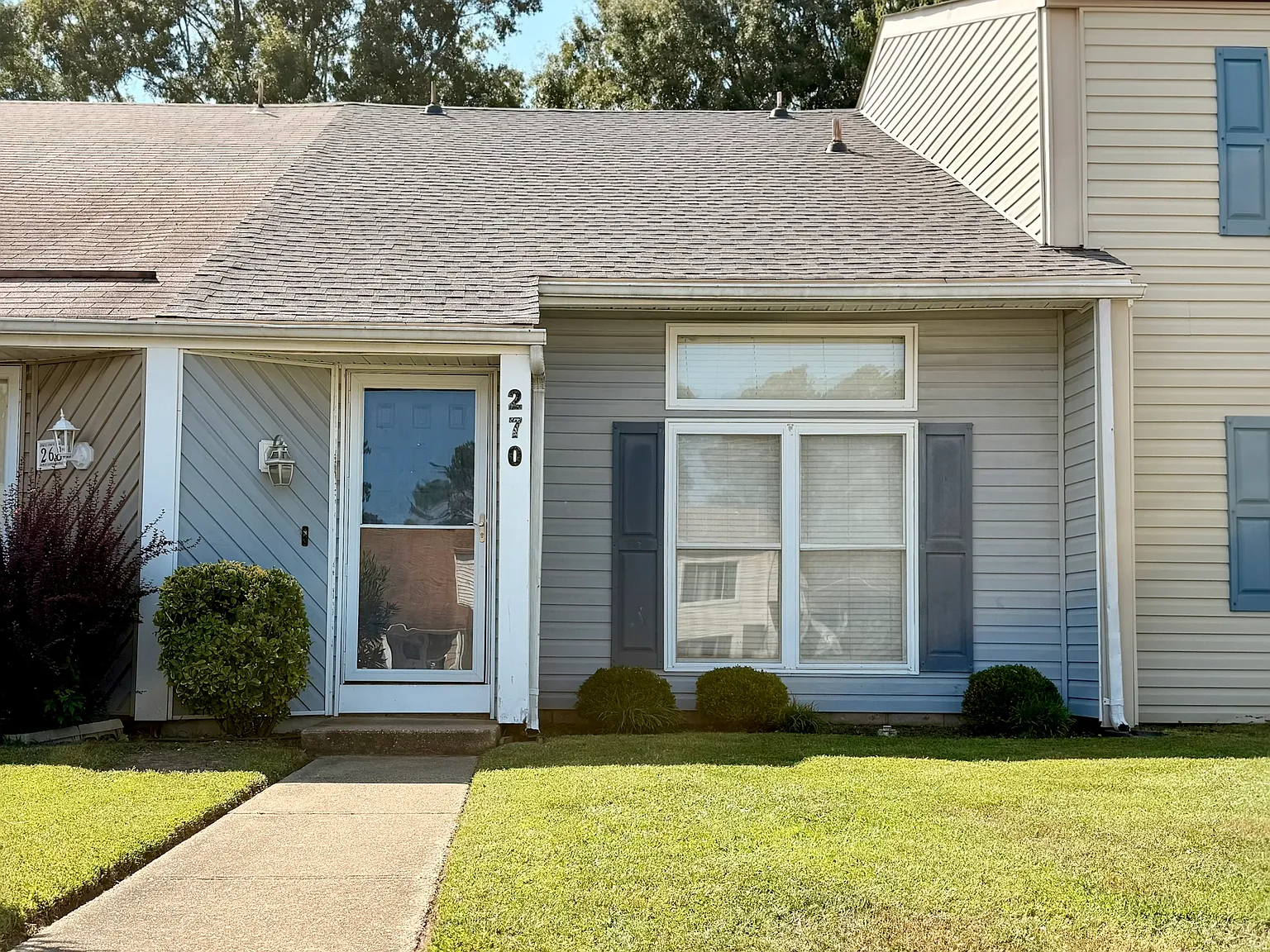 2 bed, 981 sqft, $1,675 — Photo 1